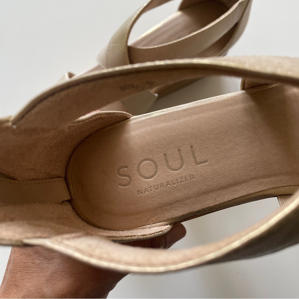 Soul Naturalizer Goodtimes Wedge Sandals Metallic Champagne Size 11M Comfort - Picture 4 of 6